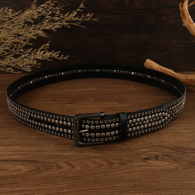 Ceinture en cuir argentée à rivets ronds et cristaux tendance