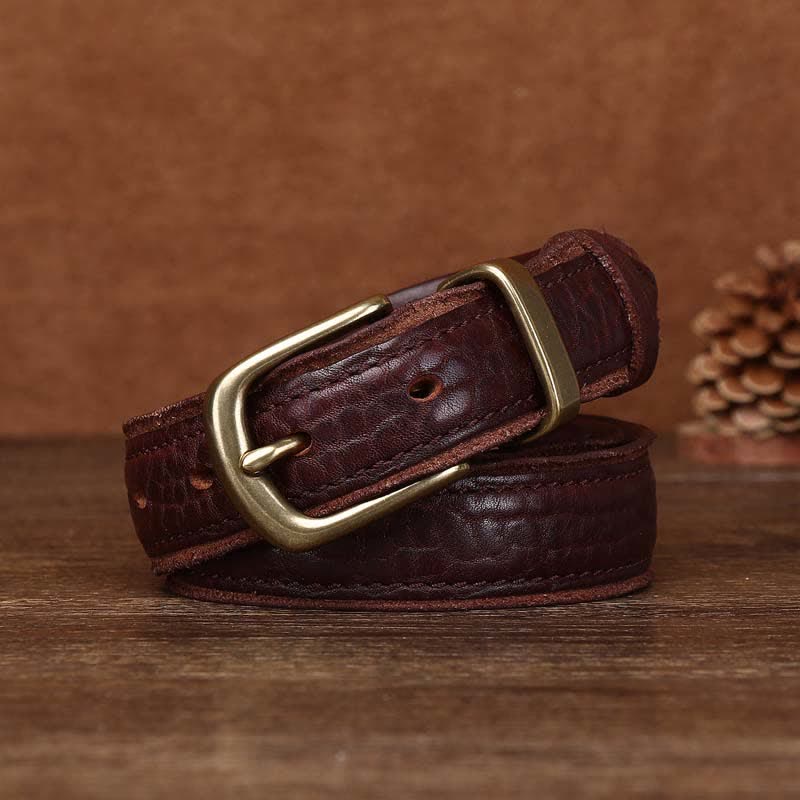 Cuir BVelt vintage détaillé à texture rugueuse et ondulations d'eau