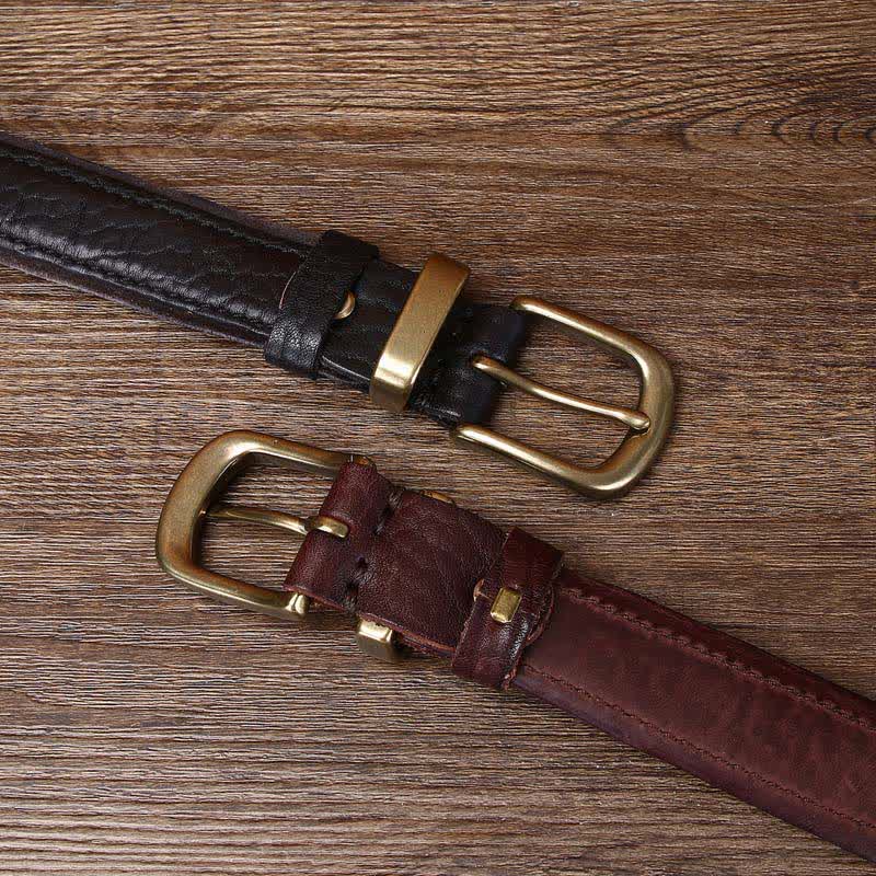 Cuir BVelt vintage détaillé à texture rugueuse et ondulations d'eau