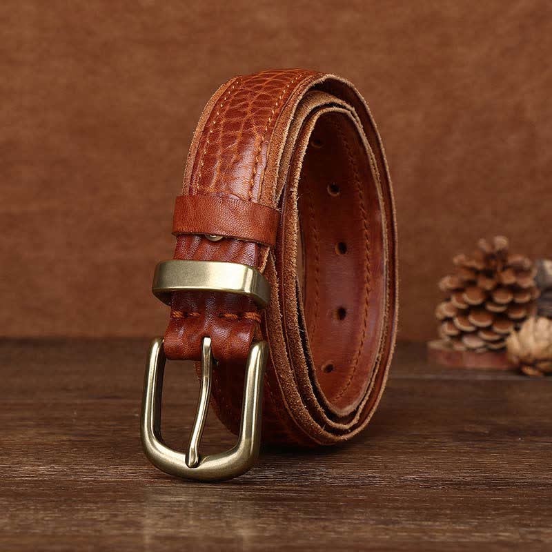 Cuir BVelt vintage détaillé à texture rugueuse et ondulations d'eau
