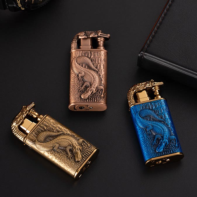Briquet butane rechargeable à double flamme avec tête d'alligator en relief
