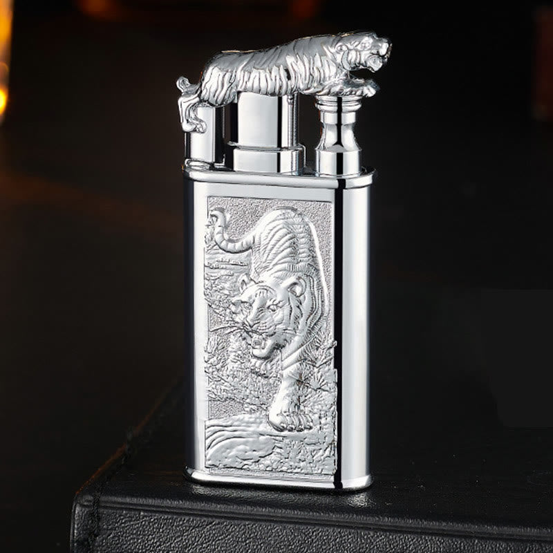 Briquet au butane rechargeable à double flamme en relief Fierce Tiger