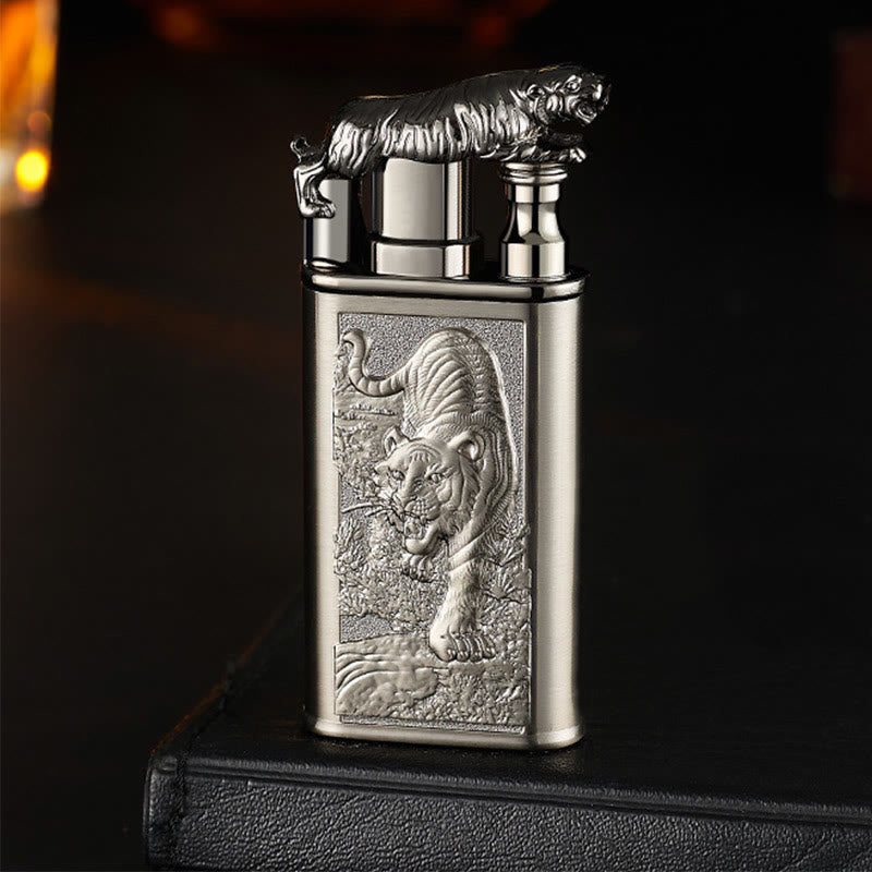 Briquet au butane rechargeable à double flamme en relief Fierce Tiger