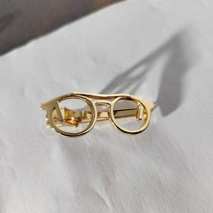 Pince à cravate pour lunettes dorées et argentées, idéale pour un costume quotidien