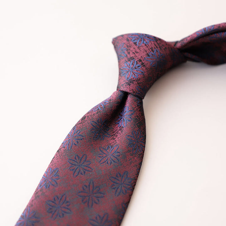 Cravate pour homme à motif de fleurs violettes et vertes