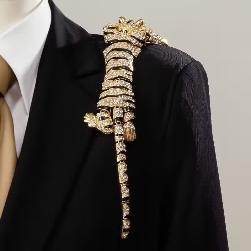 Grande broche de luxe en strass scintillants pour homme, motif tigre majestueux - image 10