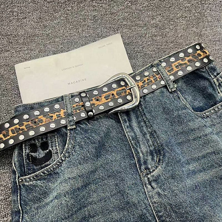 Ceinture en cuir à imprimé léopard et rivets pour femme