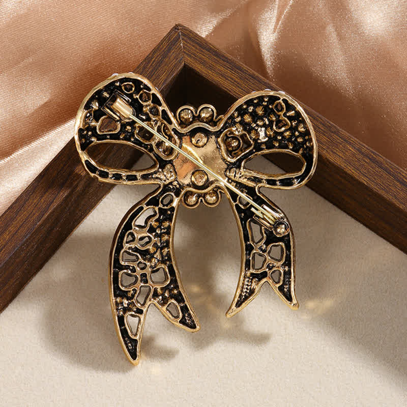 Grande broche nœud papillon en cristal rouge pour femme