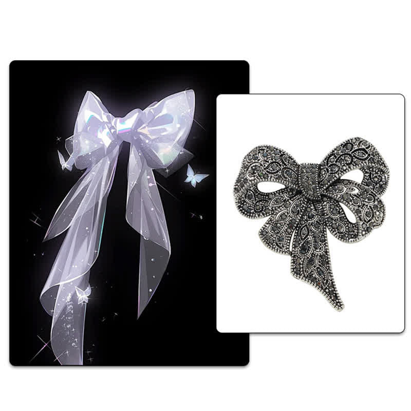 Broche pour femme en argent antique avec strass en forme de nœud papillon