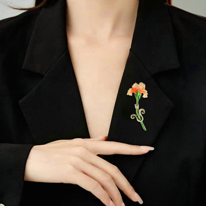Jolie broche œillet émaillée pour femme