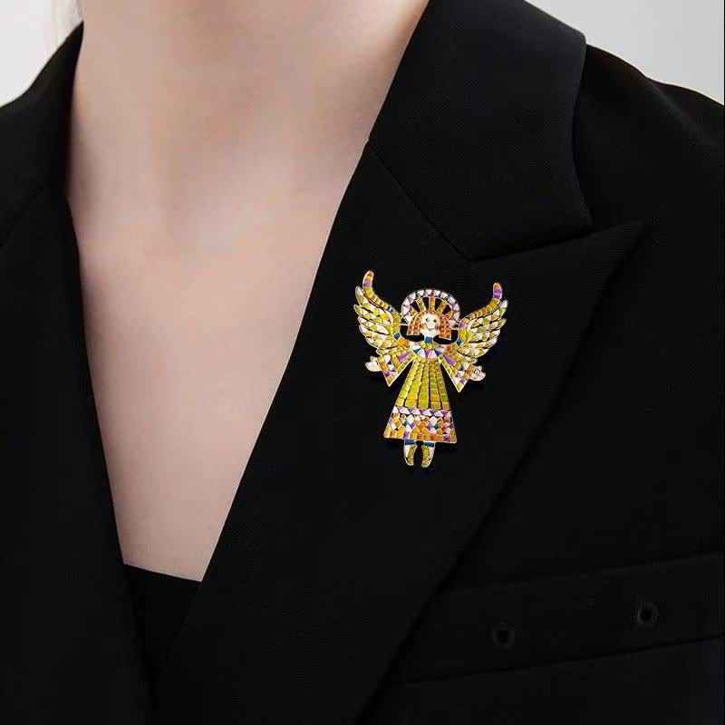 Jolie broche ange en émail coloré pour femme