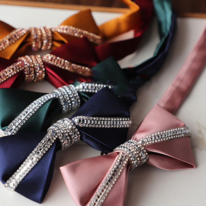 Nœud papillon à bretelles réglables en satin de soie à paillettes et diamants