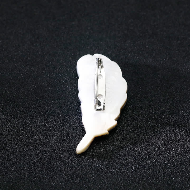 Broche unisexe en forme de plume en coquillage d'ormeau naturel