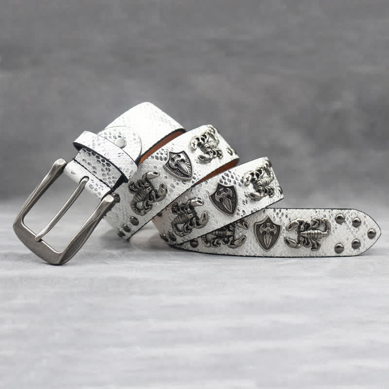 Ceinture en cuir noir à imprimé peau de serpent et rivets scorpion argentés antiques