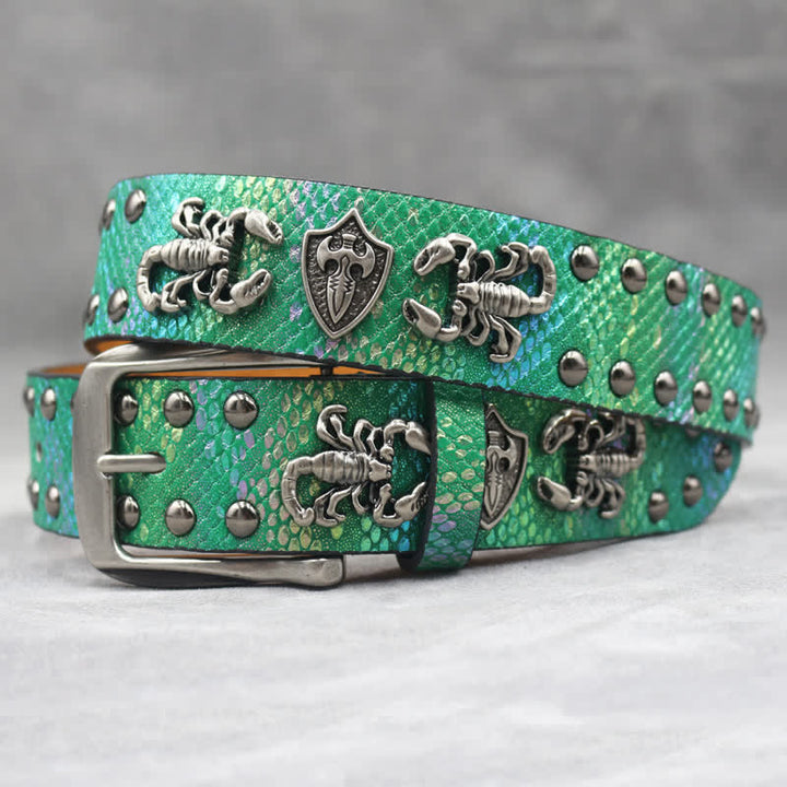 Ceinture en cuir noir à imprimé peau de serpent et rivets scorpion argentés antiques
