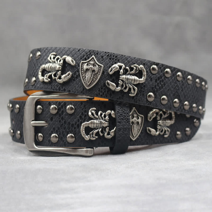 Ceinture en cuir noir à imprimé peau de serpent et rivets scorpion argentés antiques