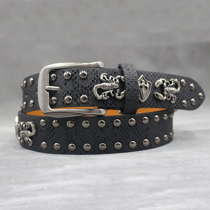 Ceinture en cuir noir à imprimé peau de serpent et rivets scorpion argentés antiques