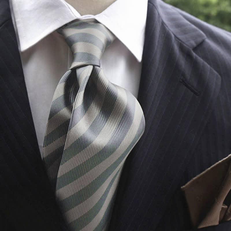Cravate classique à rayures larges en soie véritable pour homme - image 5