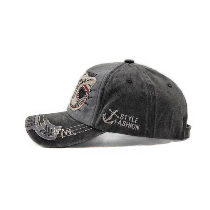 Casquette de baseball délavée à bords effilochés et brodés de requins