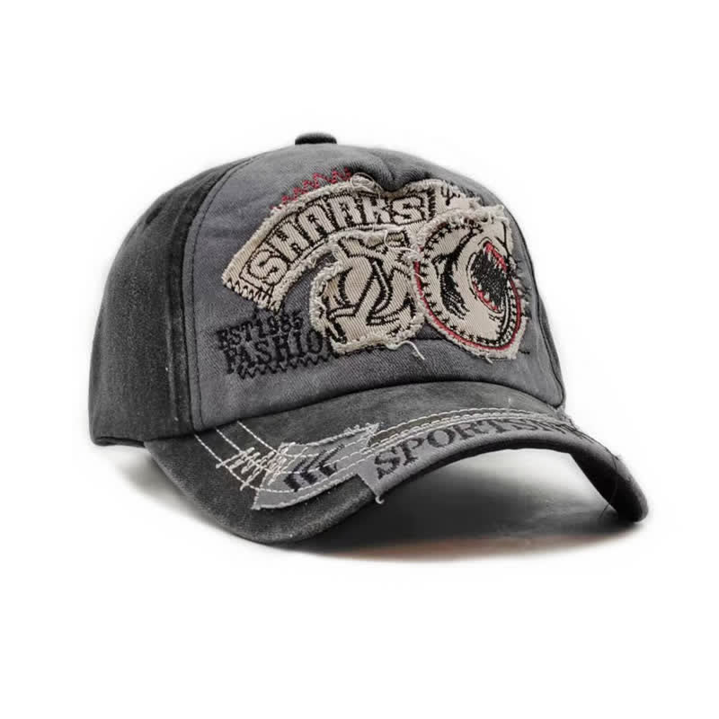 Casquette de baseball délavée à bords effilochés et brodés de requins