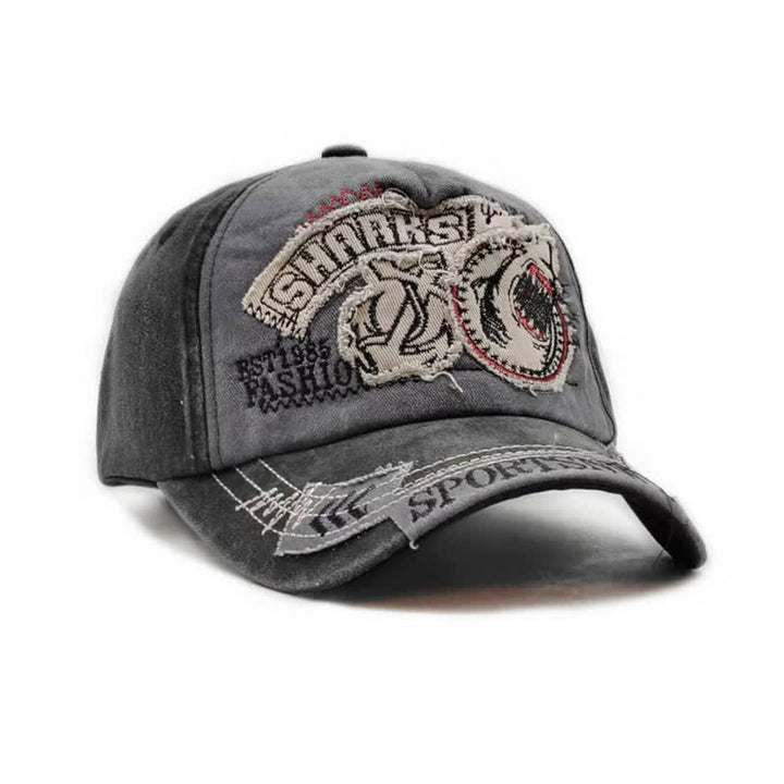 Casquette de baseball délavée à bords effilochés et brodés de requins