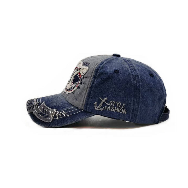 Casquette de baseball délavée à bords effilochés et brodés de requins