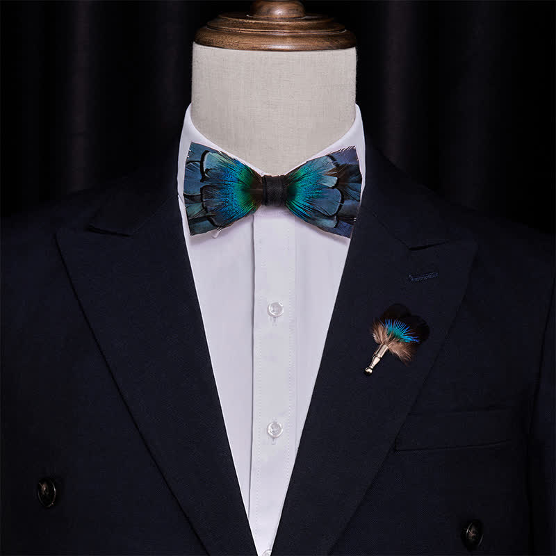 Nœud papillon bleu marine à plumes en cascade avec épingle à revers - image 1