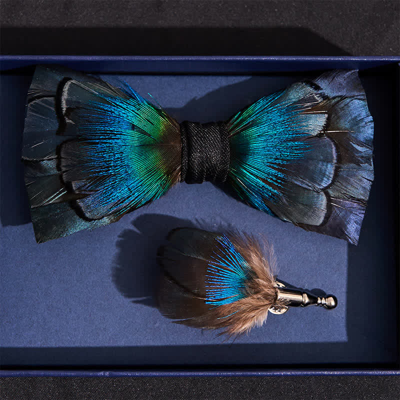 Nœud papillon en plumes bleu marine en cascade pour enfant avec épingle à revers