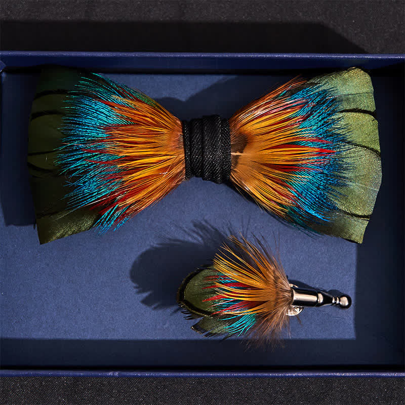 Nœud papillon à plumes colorées avec épingle à revers