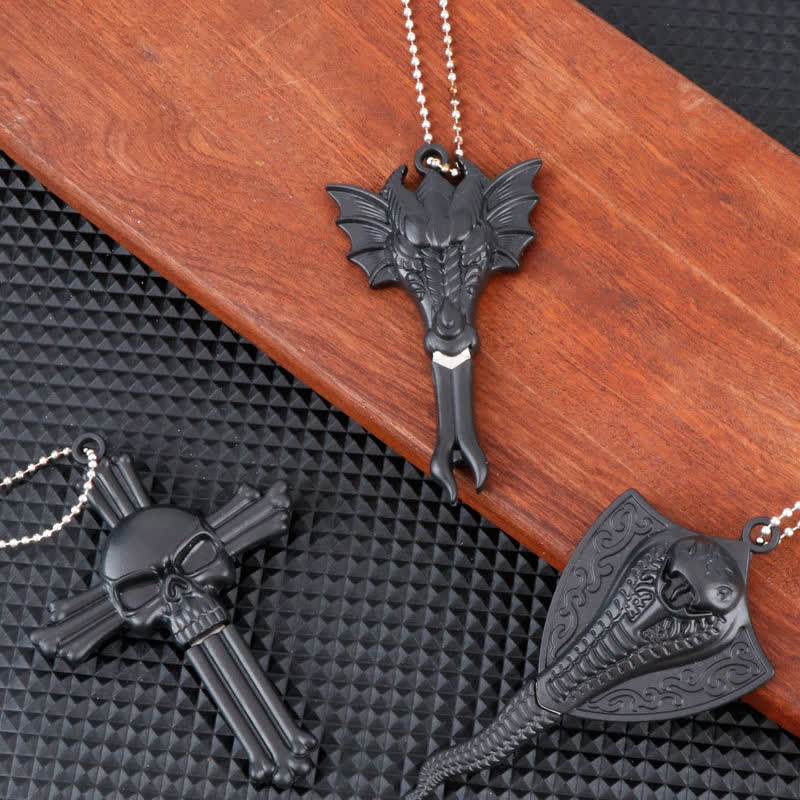 Collier pendentif mini-lame cachée en forme de serpent et de crâne de dragon noir