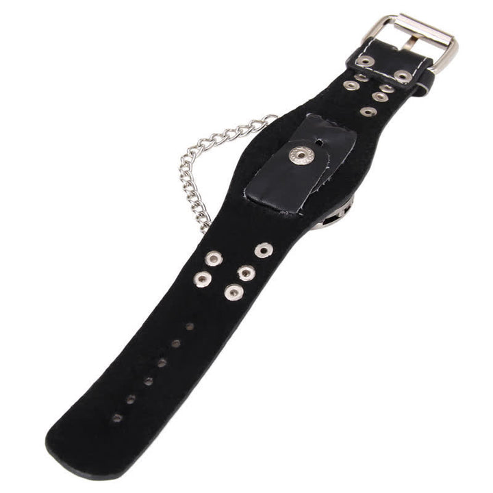 Montre homme en cuir avec bracelet à rivets punk et cache tête de mort