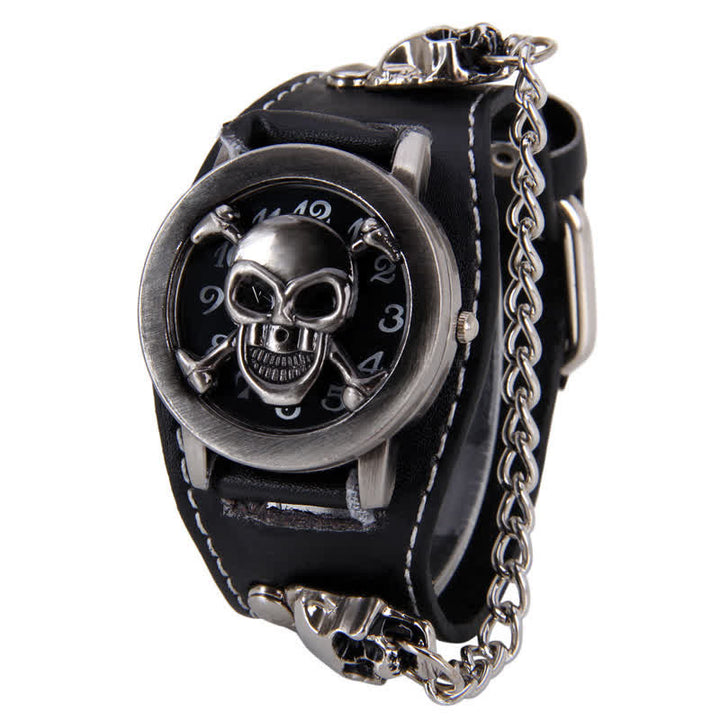 Montre homme en cuir avec bracelet à rivets punk et cache tête de mort