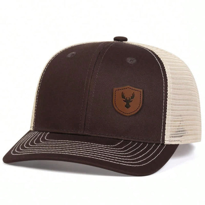 Petite casquette de camionneur avec patch en cuir marron et bois de cerf