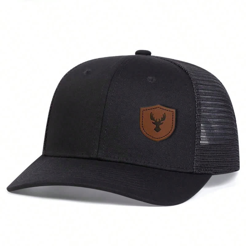 Petite casquette de camionneur avec patch en cuir marron et bois de cerf