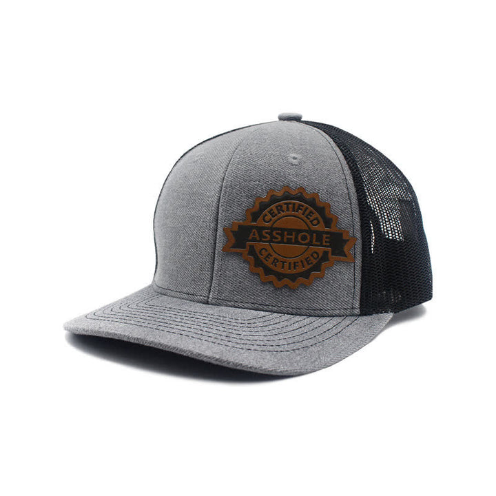 Casquette de camionneur en cuir marron avec motif de lettres