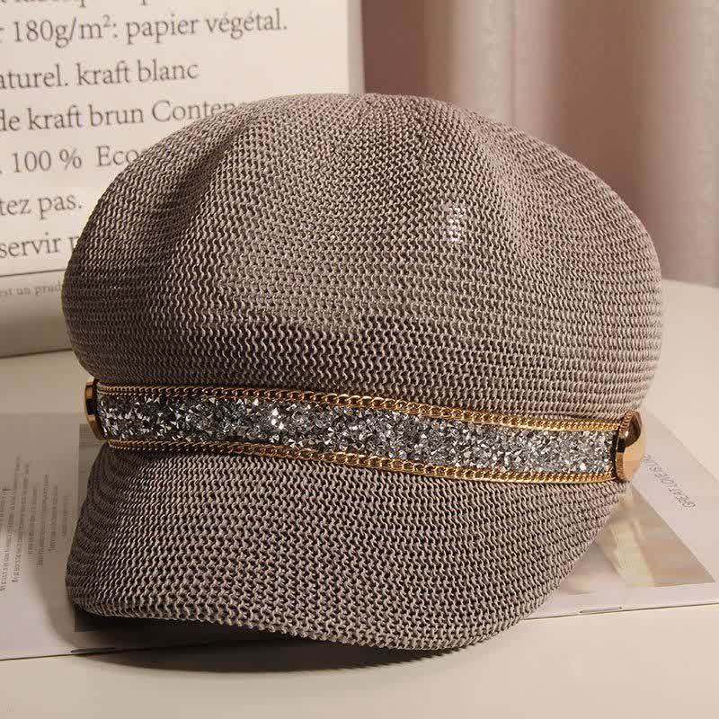 Béret chic en paille avec chaîne dorée et strass argentés pour femme