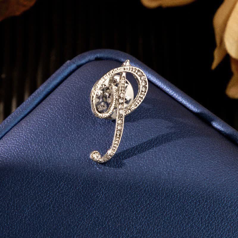 Broche en argent et strass avec lettre initiale 26 de l'alphabet