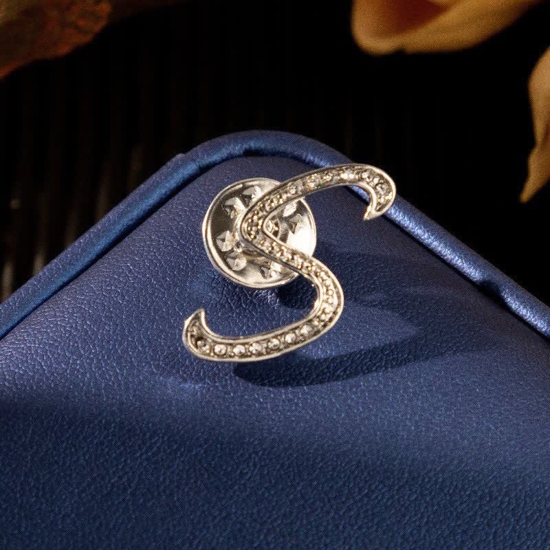 Broche en argent et strass avec lettre initiale 26 de l'alphabet