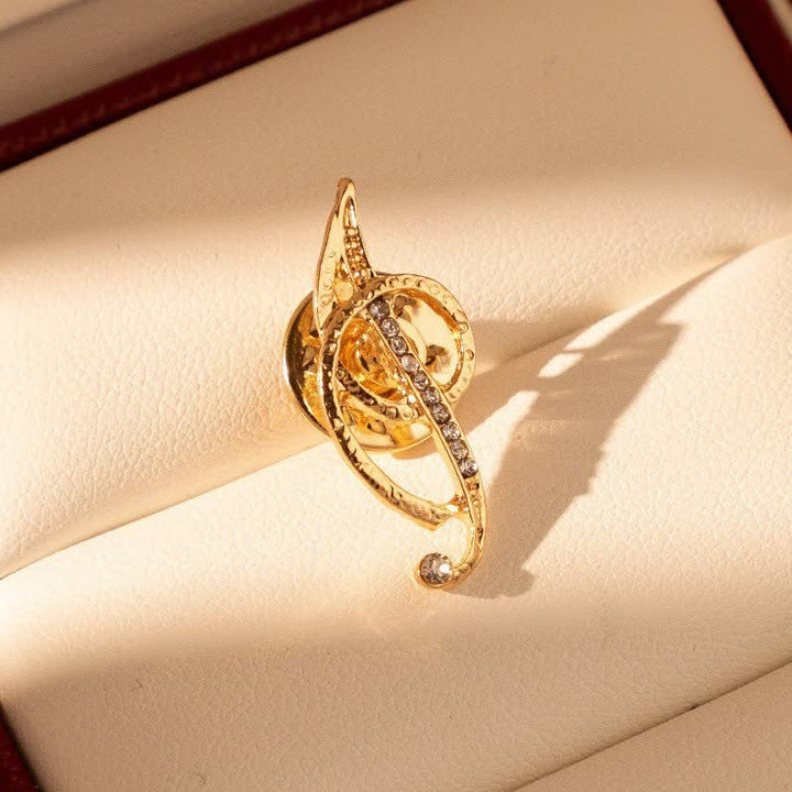 Broche en strass avec initiale 26 en or