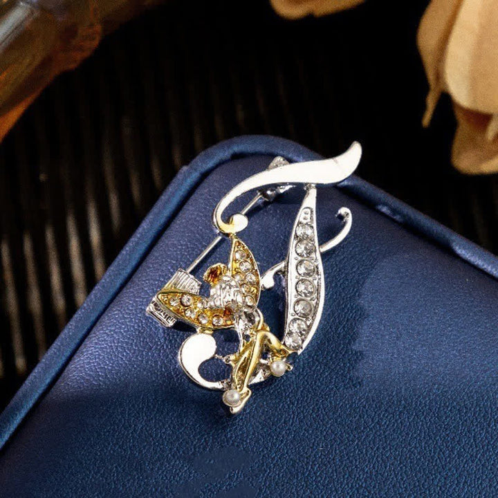 Broche papillon de course en cristal avec lettre initiale 26 de l'alphabet