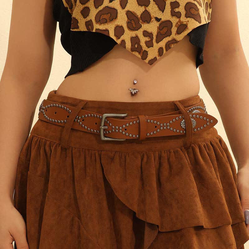 Ceinture en cuir style western pour femme avec rivets argentés antiques