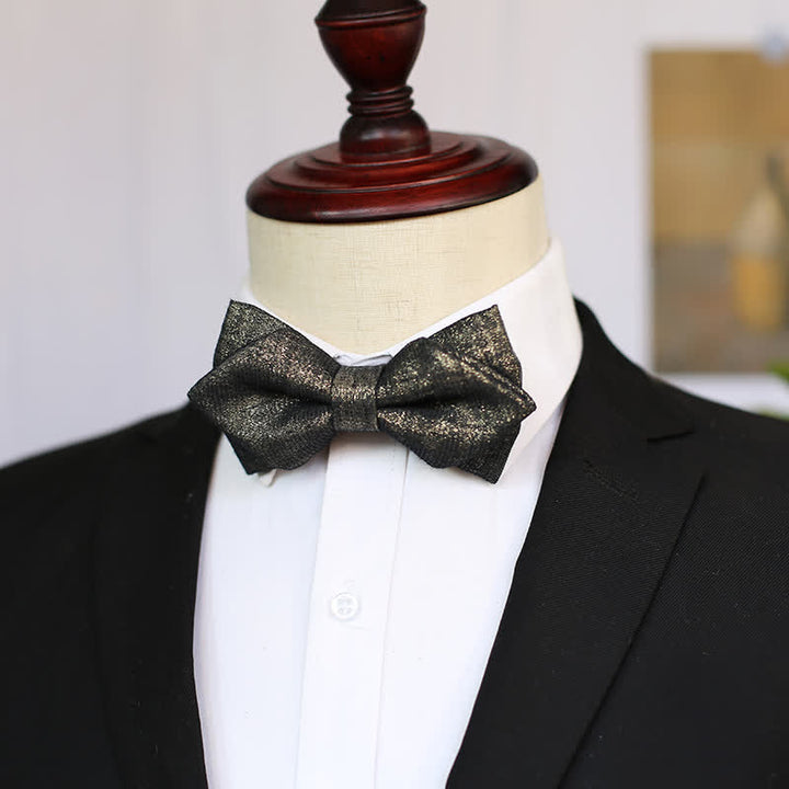 Nœud papillon noir subtil et doré pour homme, détails brillants et scintillants