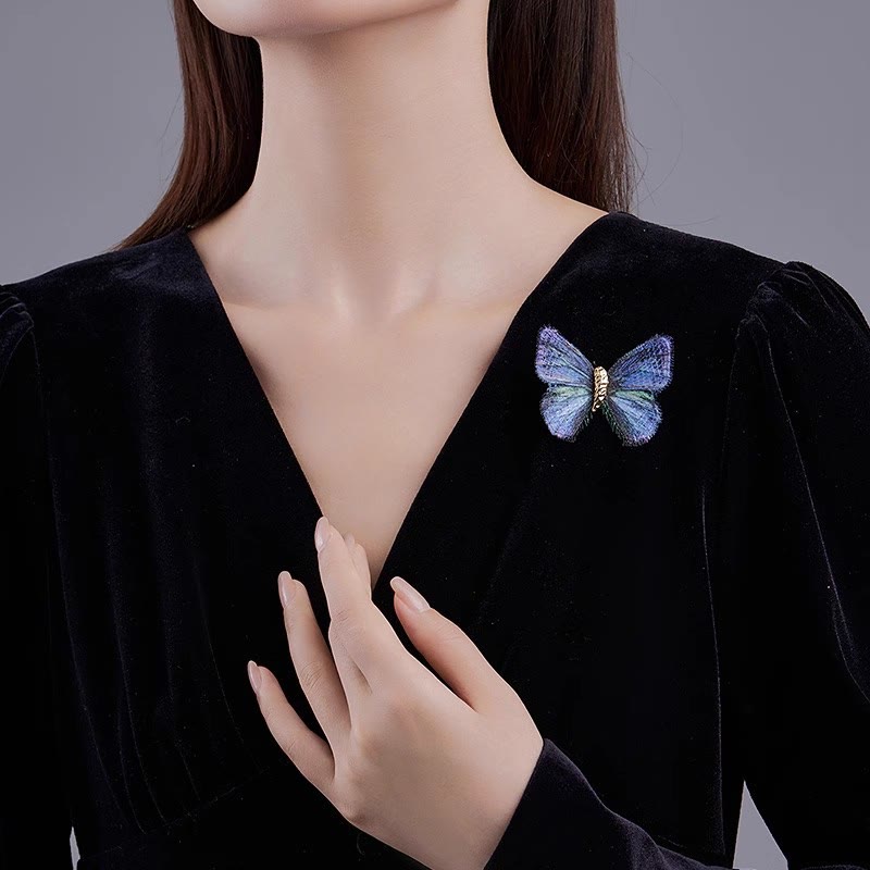 Broche brodée papillon rétro dégradé de couleurs pour femme