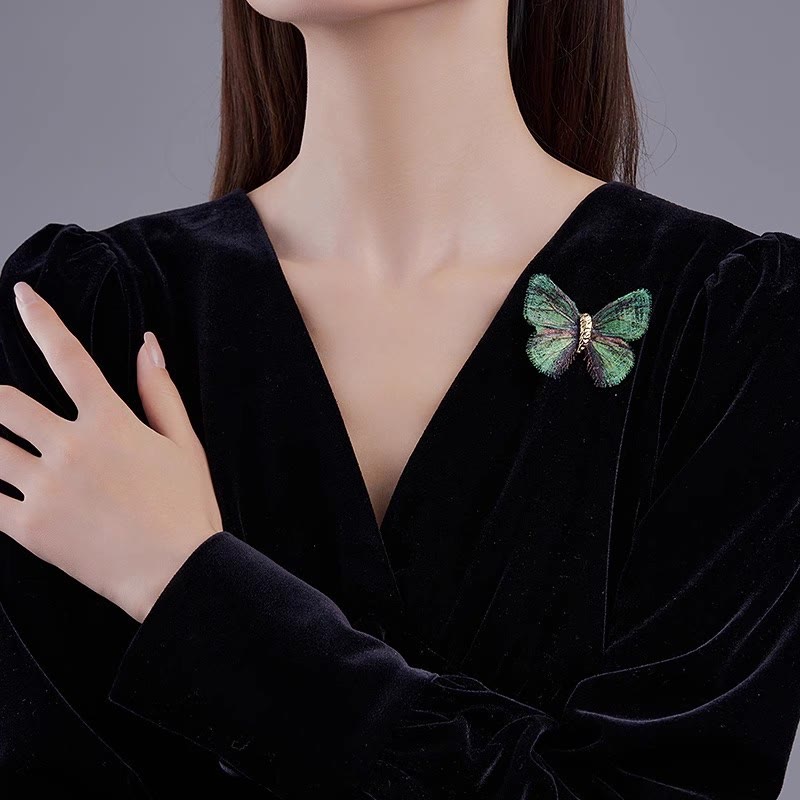Broche brodée papillon rétro dégradé de couleurs pour femme