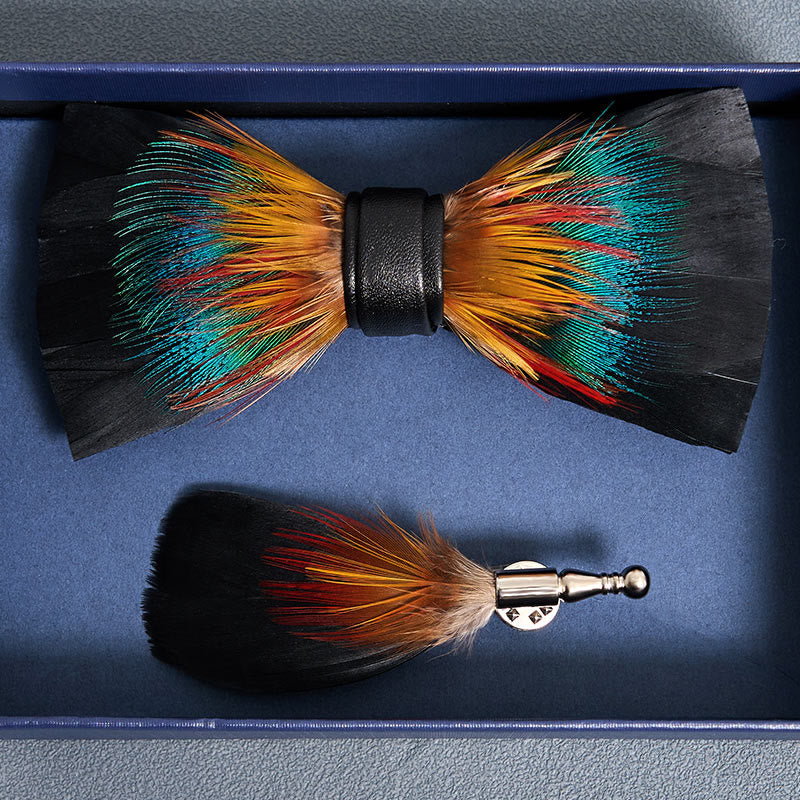 Nœud papillon à plumes noires et multicolores pour enfant avec épingle à revers