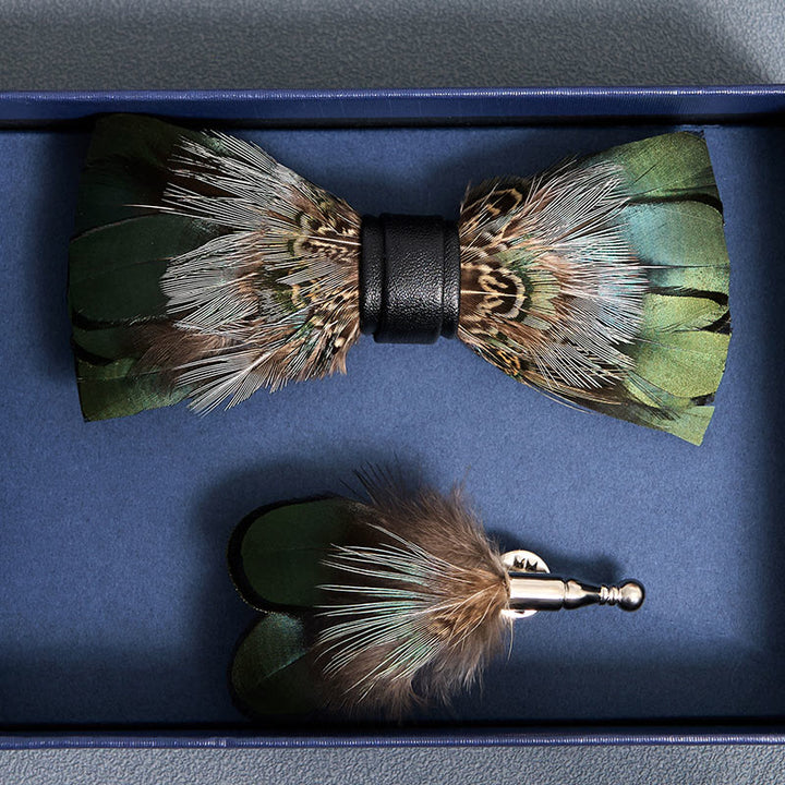Nœud papillon en plumes de faisan vert forêt avec épingle à revers