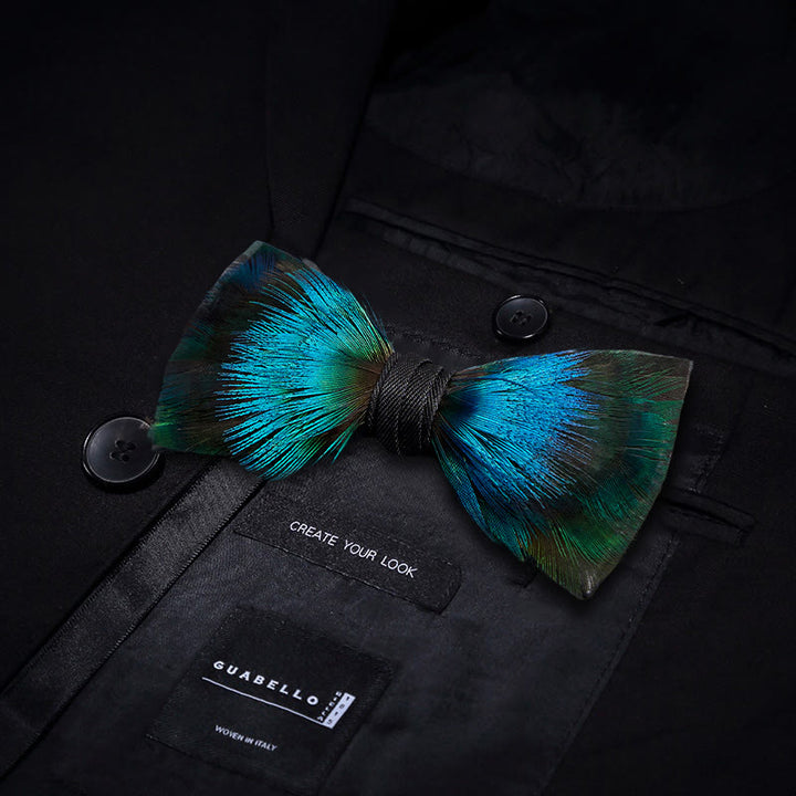Nœud papillon Aurora bleu et vert à plumes pour enfant avec épingle à revers - image 3