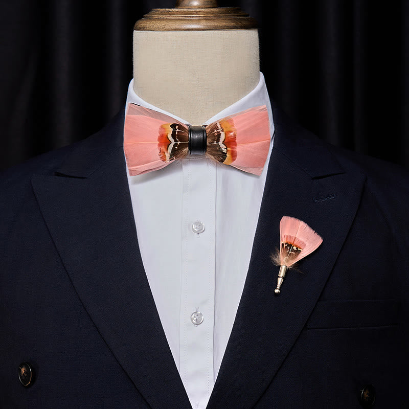 Nœud papillon à plumes rose pop avec épingle à revers