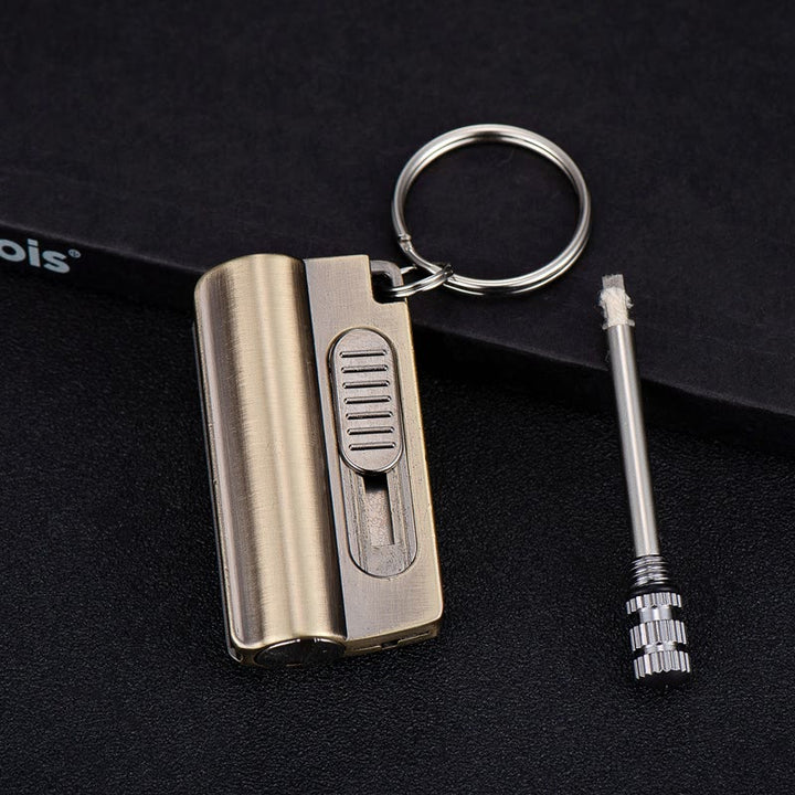 Couteau utilitaire Ouvre-boîte Allumette permanente Porte-clés Briquet à pétrole
