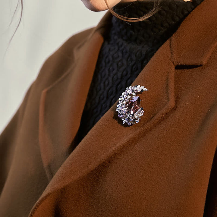 Broche en cristal brillant en forme de demi-lune pour femme